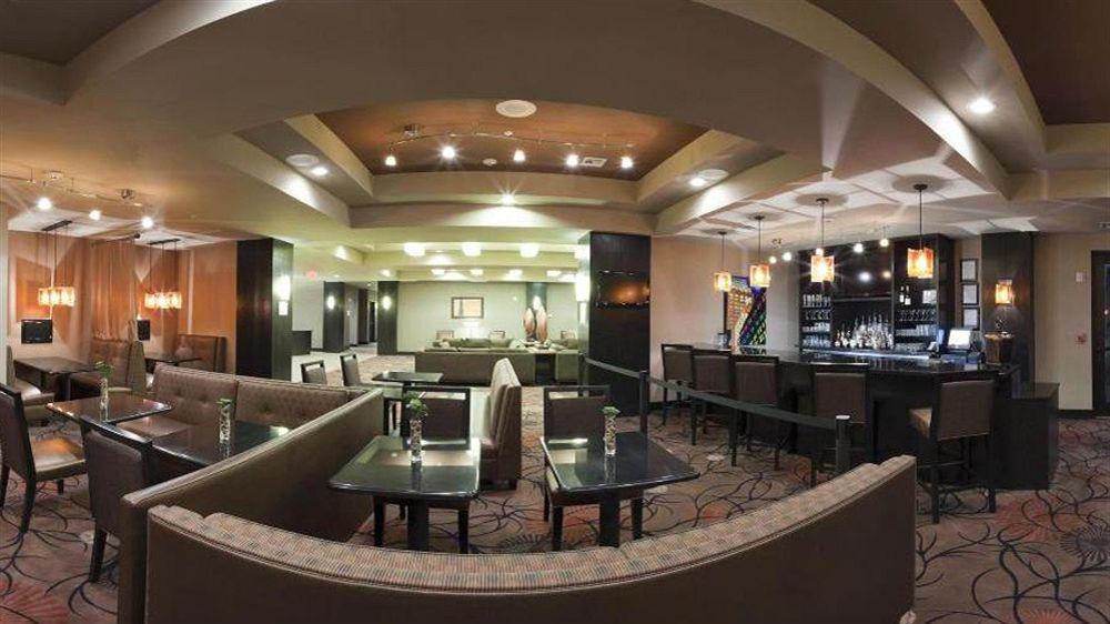 Holiday Inn Hotel & Suites Tulsa South By Ihg Ngoại thất bức ảnh